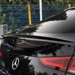 Covering noir brillant sur Mercedes CLA à Brignoles dans le Var
